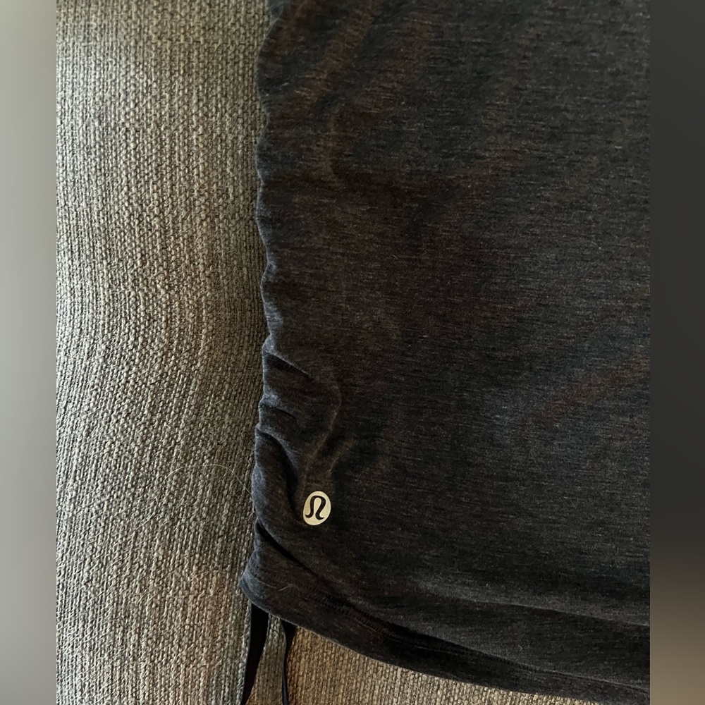 lululemon navy blue ruched long top with drawstrings on the side. Reversible!